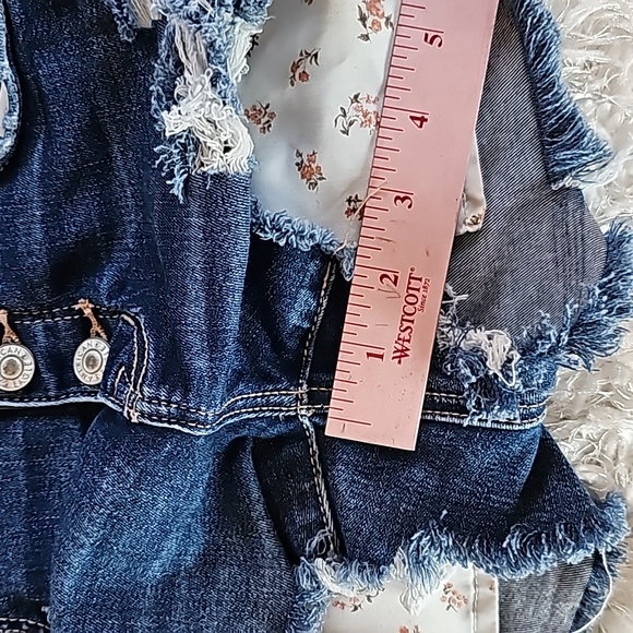 American Eagle Outfitters Women's Jean Shorts Size 4 Hi Rise Shortie Distressed - Picture 14 of 16